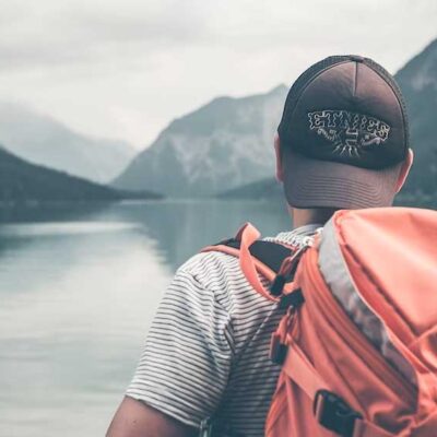 Keindahan Sungai di Lereng Gunung Berapi