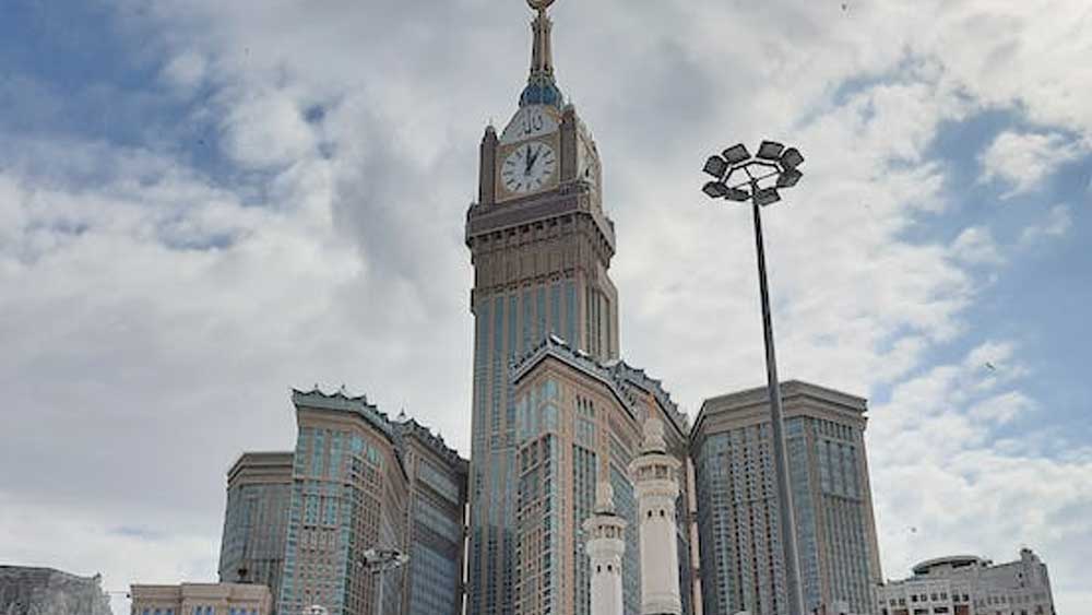 Hotel Apa Saja yang Ada di Zamzam Tower?