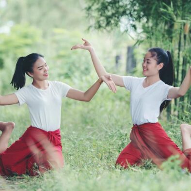 Demam Tari Tradisional Melanda Kaum Muda Indonesia